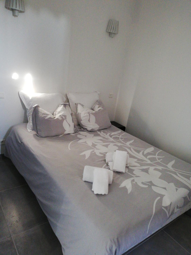 Bedroom 3, Le Patio, Aveyron