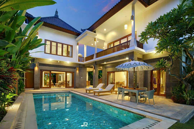 Swimming Pool 12
