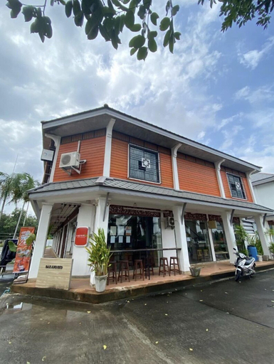 Exterior & Views, Express URT, Phunphin