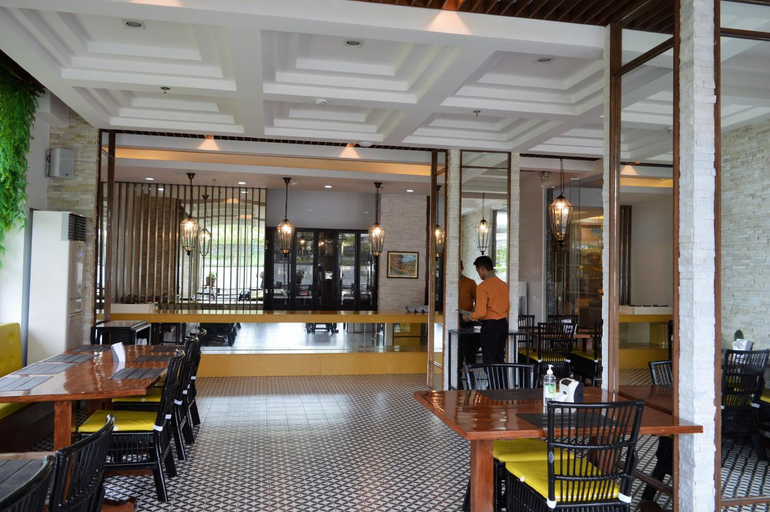 Food & Drinks 4, Carlosta Hotel, Ormoc City