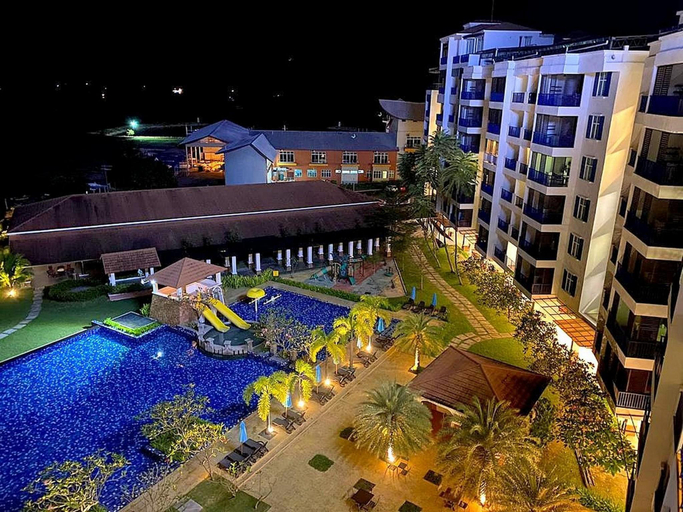 Exterior 19