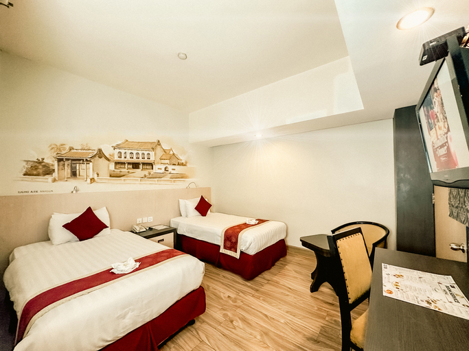 Hermes Palace Hotel Medan Room Type - Standard Twin Bed Room - No Window