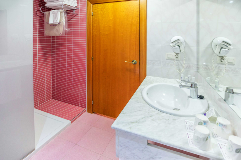 Bathroom, Hotel Servigroup La Zenia, Alicante