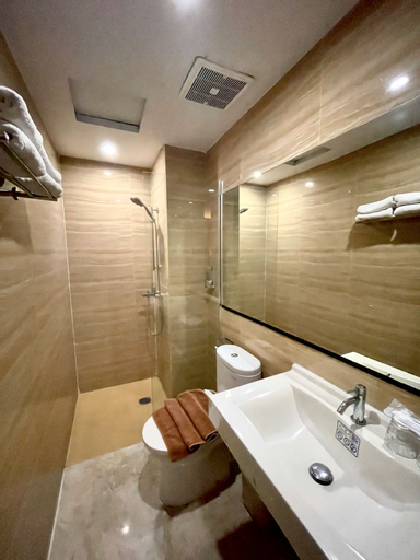 Bathroom 8