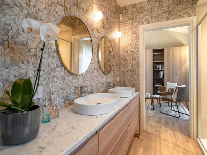 Bathroom 4, Luxury Golf Villa I & Luxury Golf Villa II, Novara
