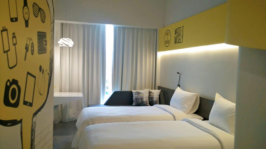 Bedroom 3, YELLO Hotel Paskal Bandung, Bandung