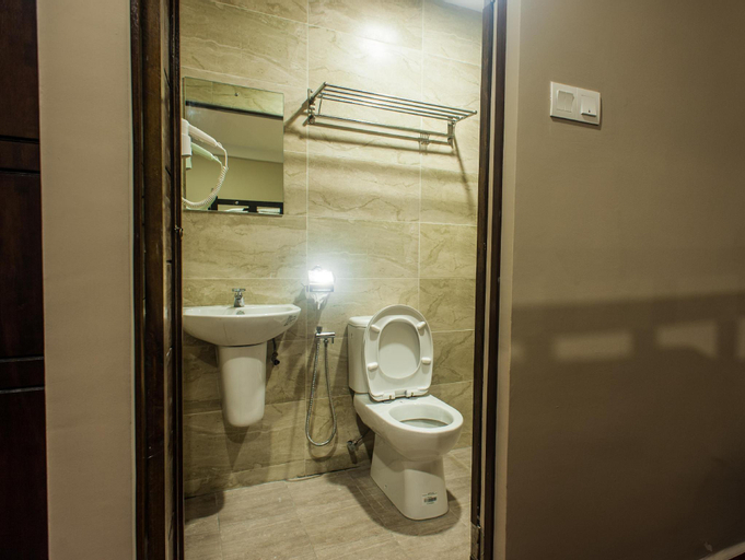 Bathroom 6