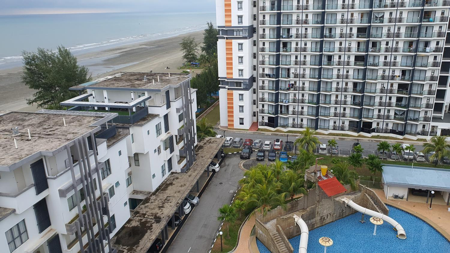 Exterior & Views 1, SG Resort Residence, studio, sea & pool view, high level unit, Kuantan