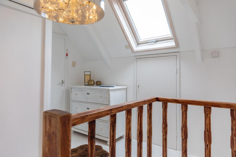 Others 1, B & B TX71, Texel