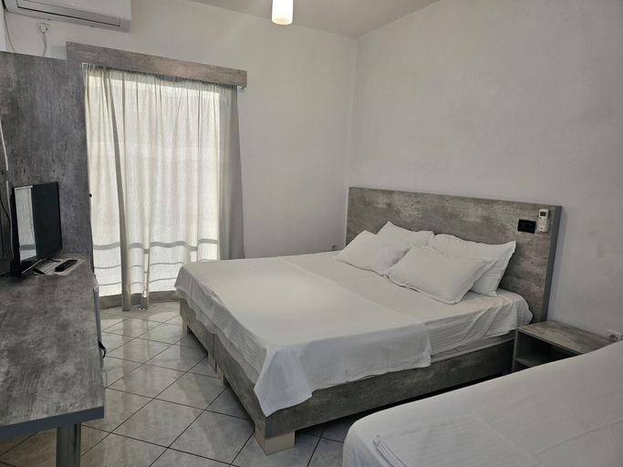 Room 2, 1bed Beachfront With Seaview Balcony - 5mintobeach, Sarandës