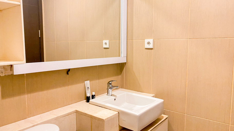 Bedroom 5, Cozy and Homey Studio Room at GP Plaza Apartment By Travelio, Central Jakarta