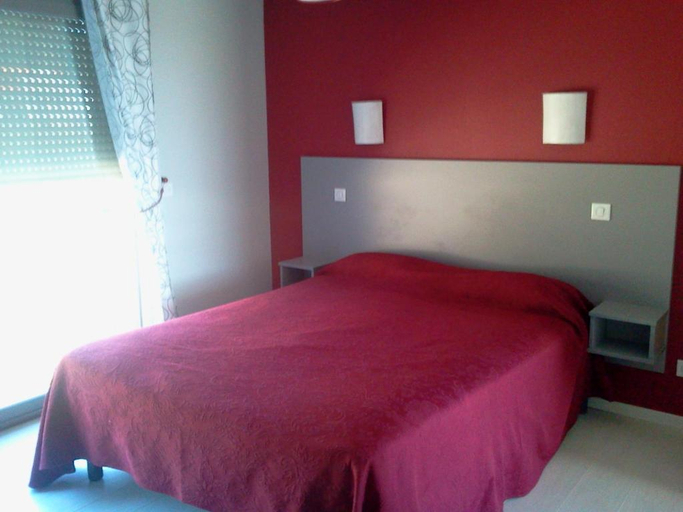 Bedroom 3, Logis Relais Des Garrigues, Tarn-et-Garonne