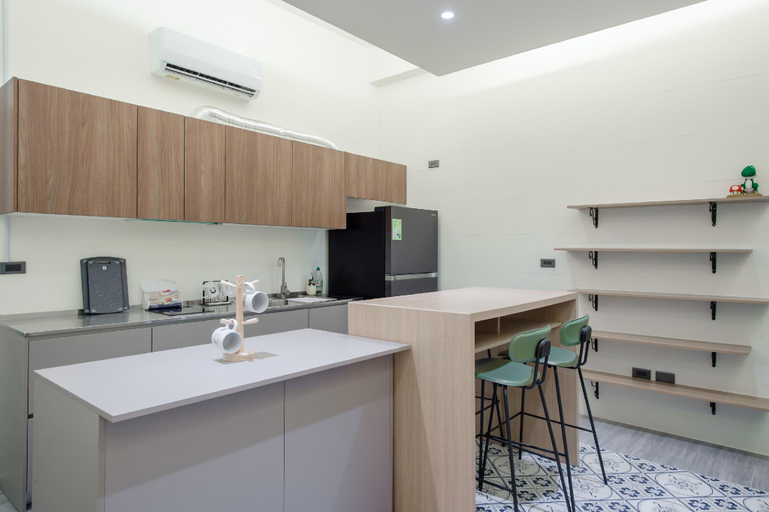 Others 5, LONG STAY HERE, Tainan