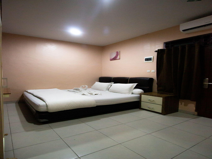 Bedroom 29