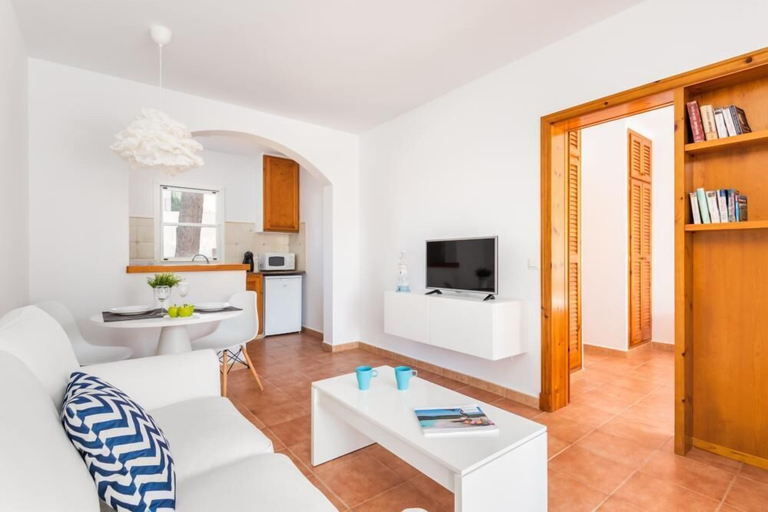 Others 5, Annabel's Apartments II, Baleares
