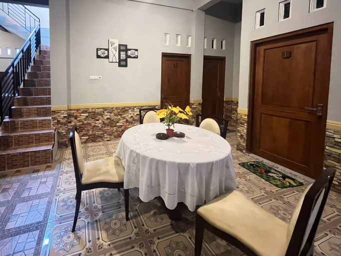 Others 4, Joglo Dhepis Syariah Borobudur Magelang RedPartner, Magelang