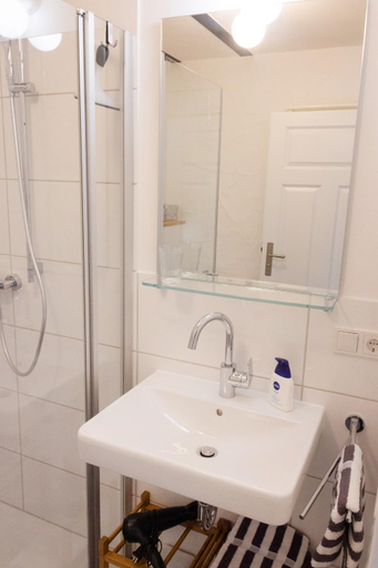 Bathroom 2, Ferienwohnungen Zur Tenne, Merzig-Wadern