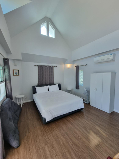 Bedroom 2, MonMin Farmstay, San Sai