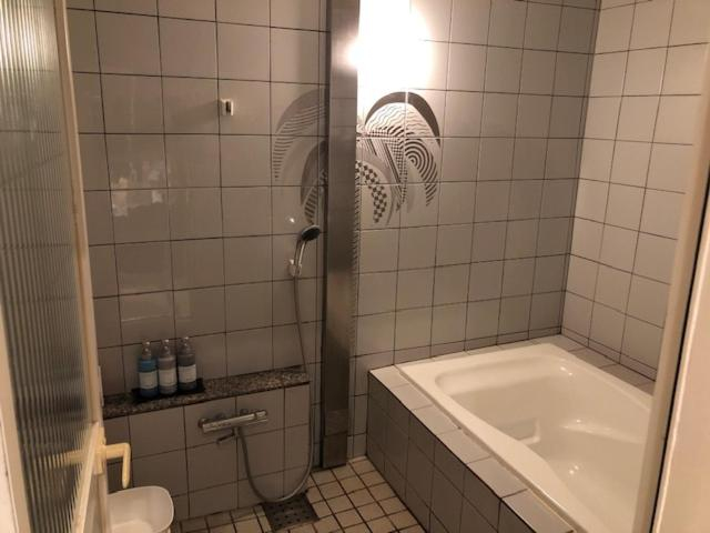 Bathroom 4, HOTEL Sweets, Chōsei