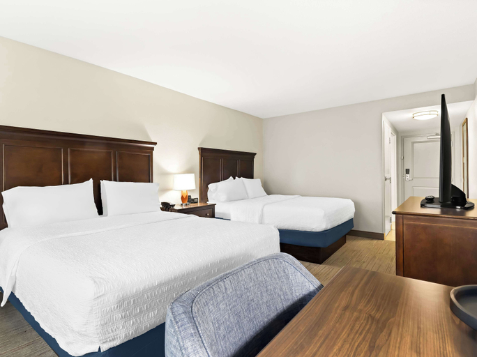 Bedroom 3, Hampton Inn Blytheville, Mississippi