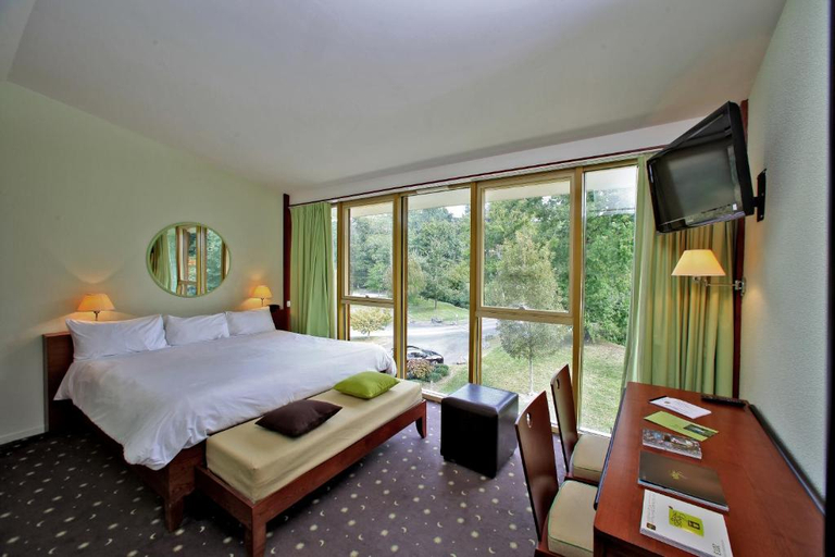 Bedroom 3, Logis Hotel des Lacs d'Halco, Landes