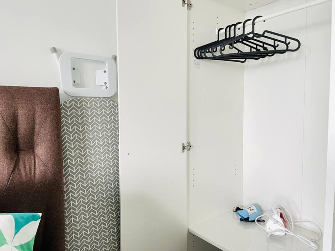 Others 2, High Floor studio Austin Regency Mount Austin w Balcony 3 plus 1pax 5 mins AEON, Johor Bahru
