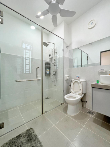 Bathroom 2, RAPID Pelali Pengerang Homestay, Kota Tinggi