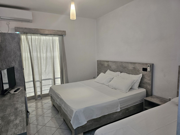 Room 3, 1bed Beachfront With Seaview Balcony - 5mintobeach, Sarandës