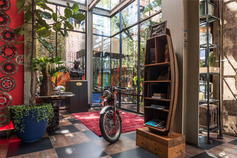 Public Area 2, Mestyle Garage Hotel, Huai Kwang