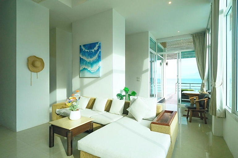 Bedroom 13