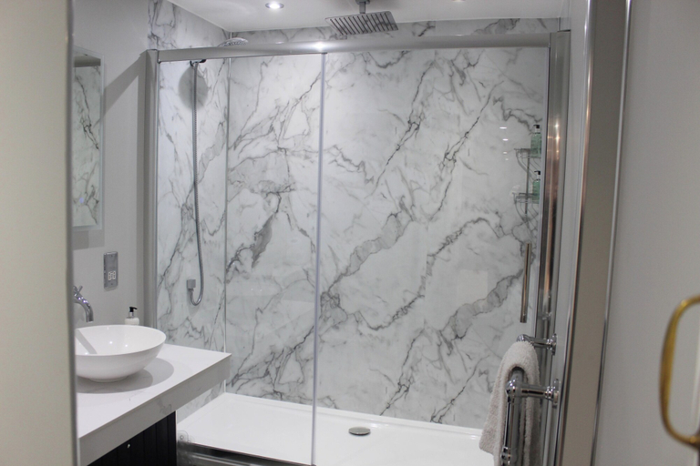 Bathroom 3, Conon Hotel, Highland