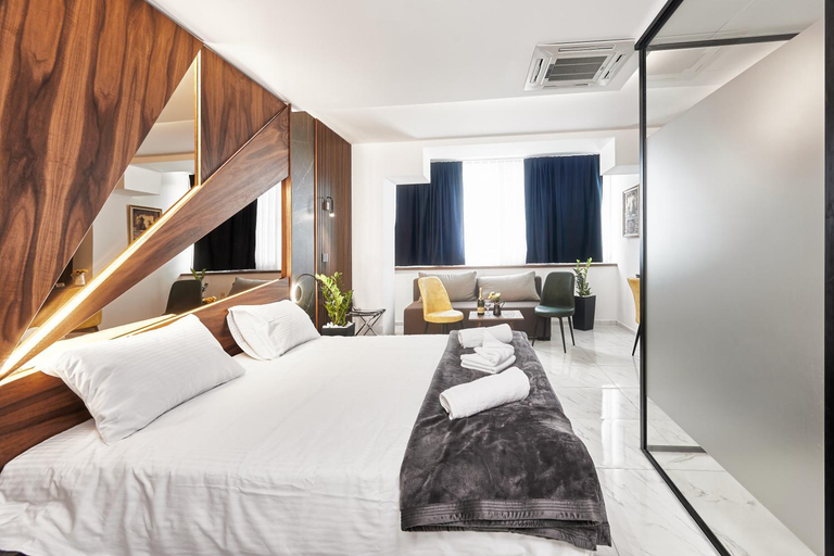 Others 2, MiM Apartments