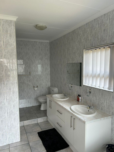 Bathroom 3, JBayholiday, Cacadu