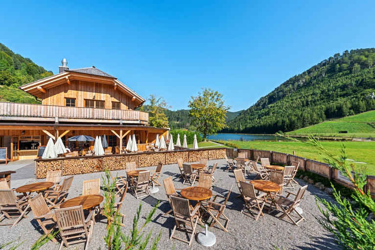 Food & Drinks 3, CHALET am Schneebergsee, Neunkirchen