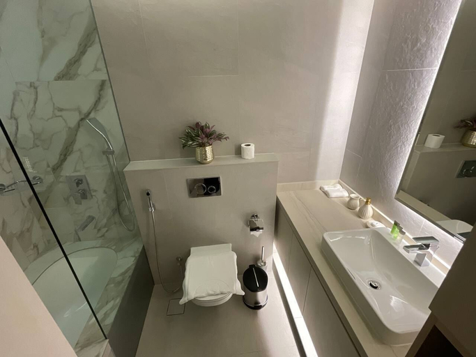 Bathroom 4, Dubai Marina Walk Gem Modern Apartments, Dubai