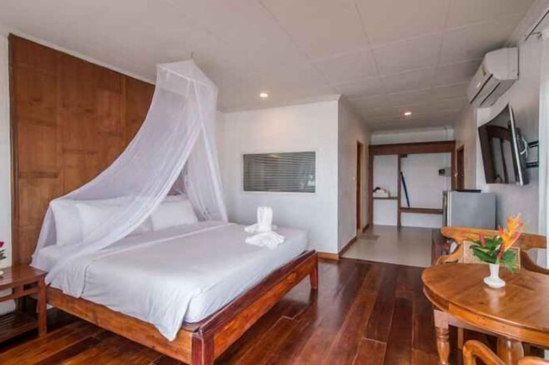 Bedroom 6