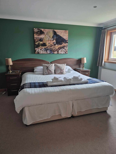 Bedroom 2, Corsewall Lighthouse Hotel, Dumfries and Galloway