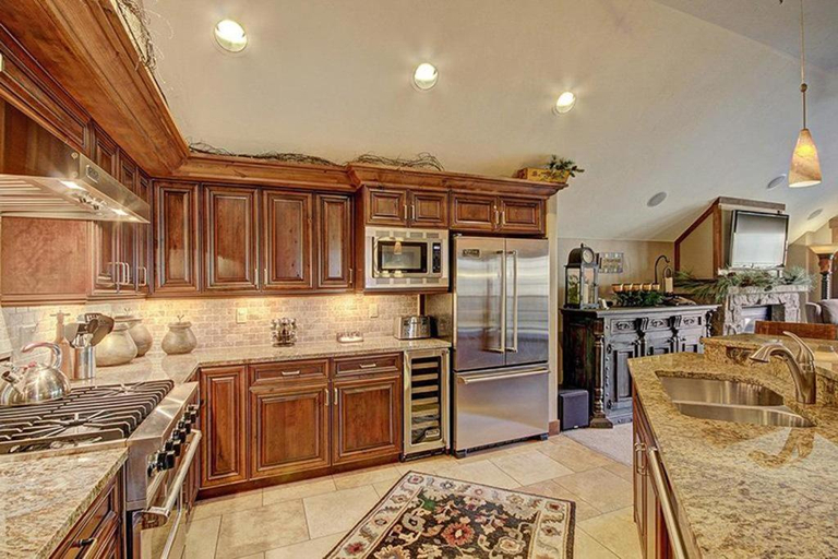 Others 4, Crystal Peak Penthouse, Summit