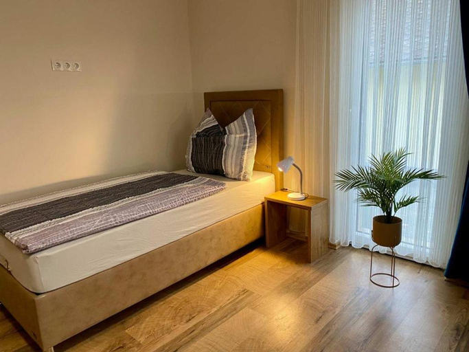 Others 5, Pension Austria, Bruck-Mürzzuschlag
