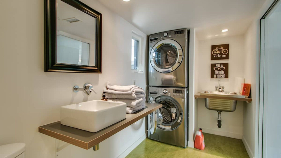 Bathroom 4, Mid-century Modern W/backyard Oasis, Putting Green, Maricopa