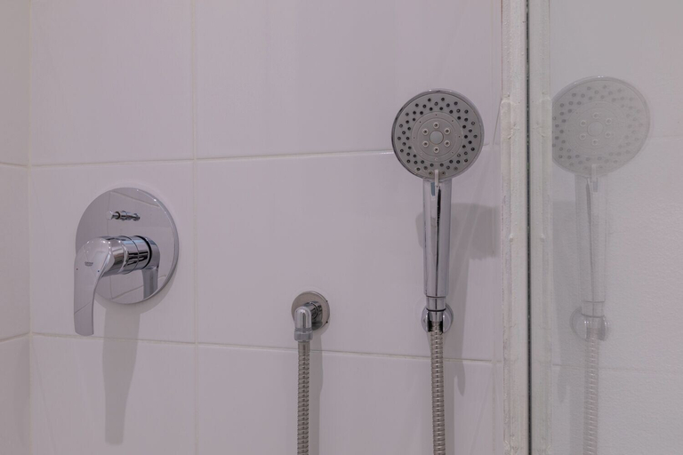 Bathroom 3, La Mansarda in Bianco by Wonderful Italy, Torino