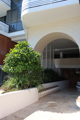 Exterior & Views 2, Luxury Palm Beach 1 BDR in The Village, Gold Coast