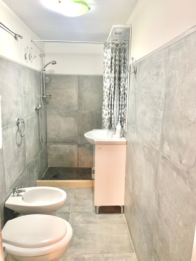 Bathroom 3, Daniele Apartment, Venezia