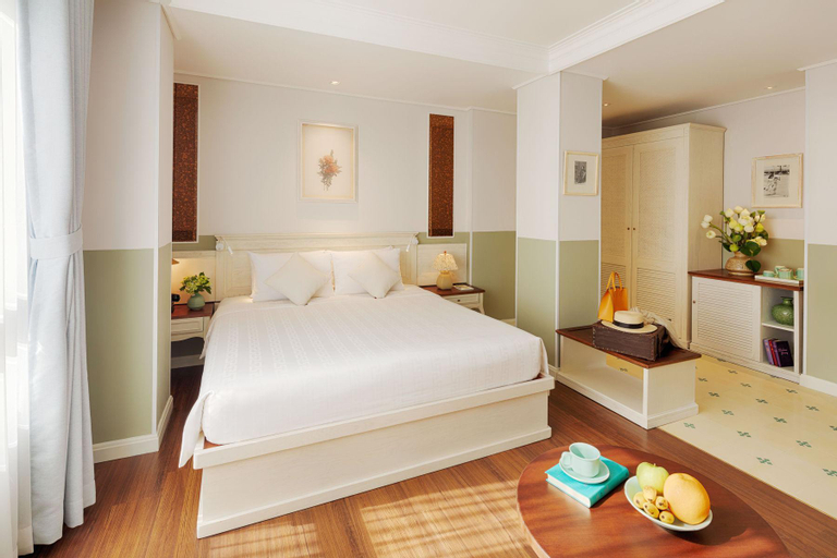 Bedroom 12