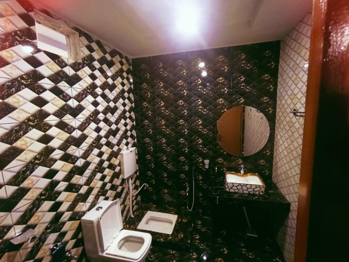 Bathroom 2, The Signature Hotel Multan, Multan
