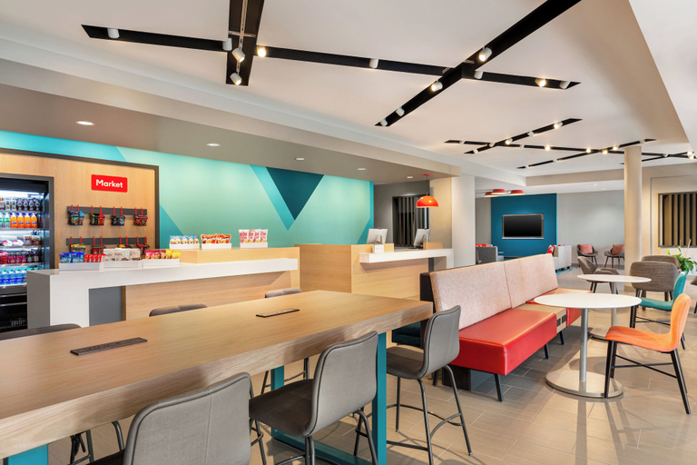 Food & Drinks 5, Candlewood Suites NORTH PLATTE, Lincoln