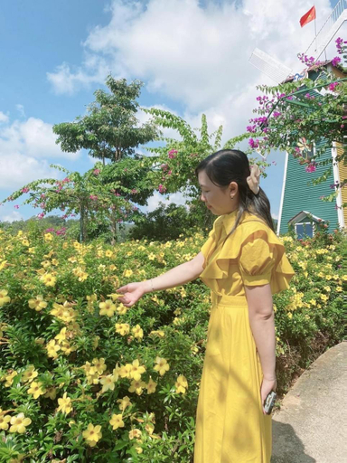 Others 3, Love hill than Uyên, Thanh Uyen