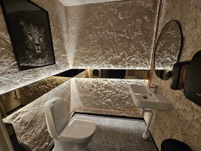 Bathroom 5, Kallhällsbaden Vandrarhem - Hostel, Järfälla