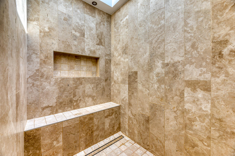 Bathroom 4, Le Poséidon - gîte exceptionnel face à la mer avec spa, terrasse, 4 chambres, Seine-Maritime