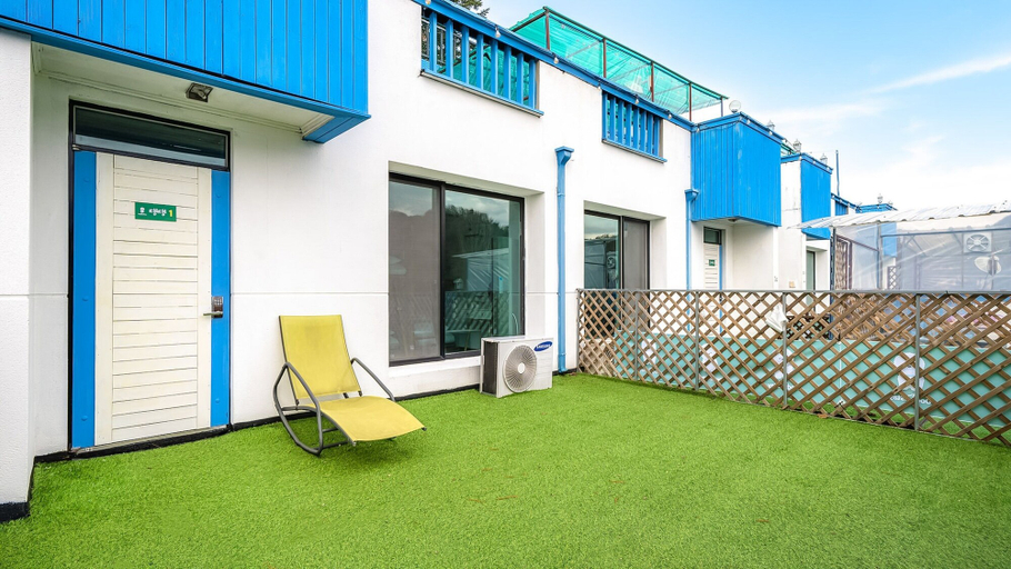 Exterior & Views 2, Chuncheon Dogandstay, Chuncheon